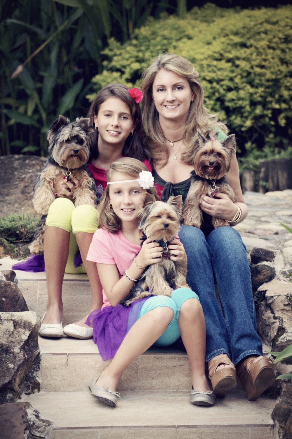 family_miami_portraitswith_dogs_pets